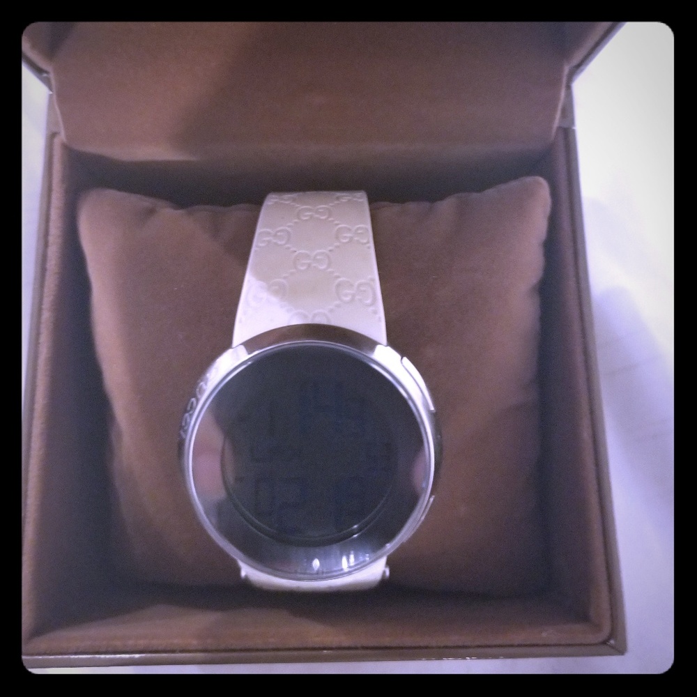 White Gucci watch